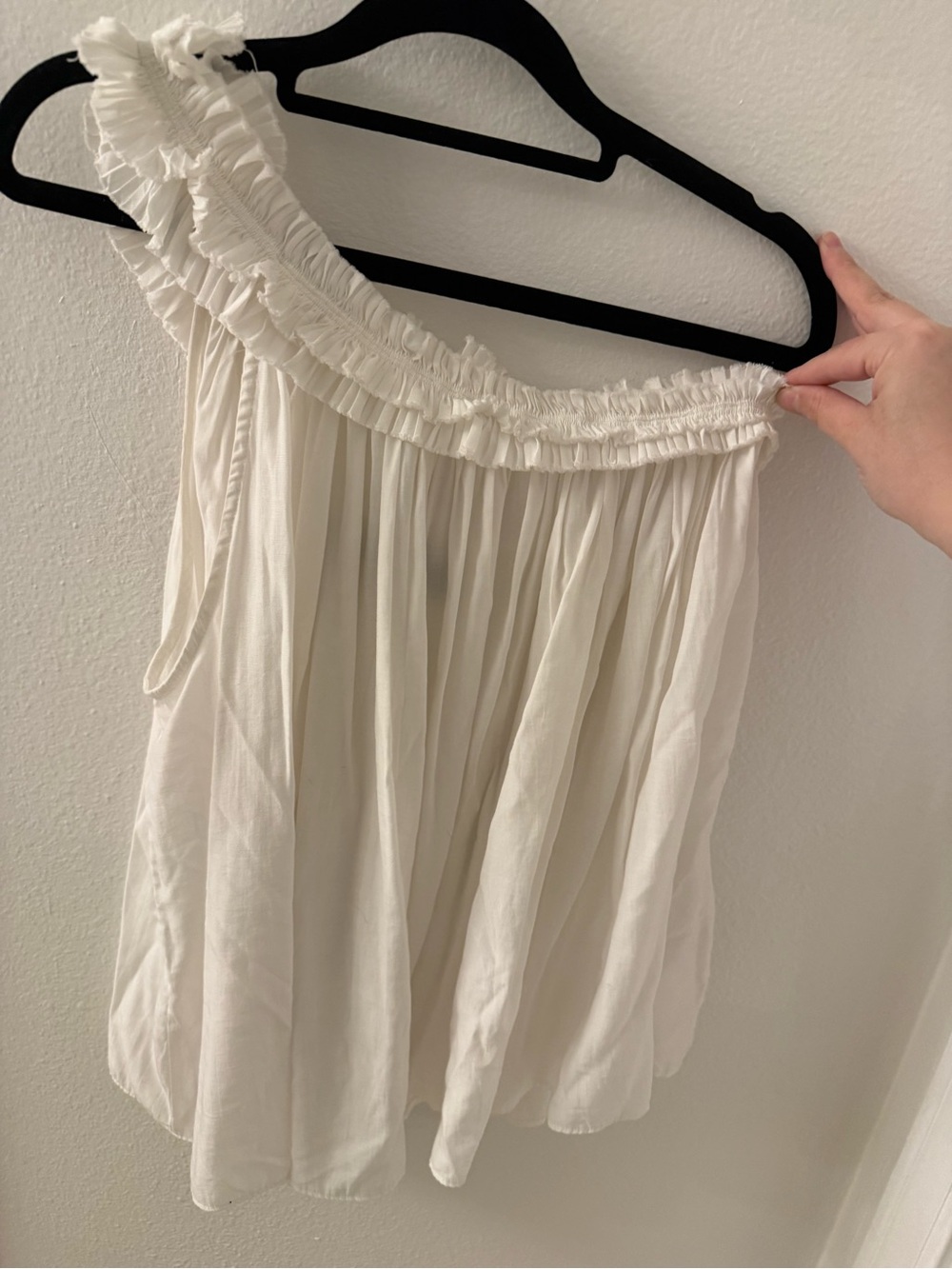 Anna Grace White Ruffled Elastic-Neck Blouse